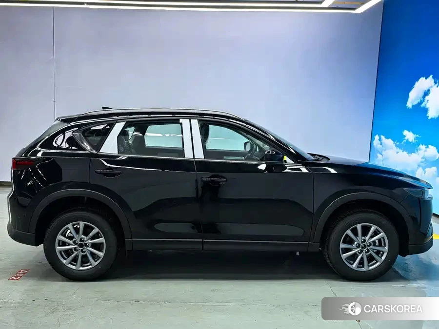Новый Mazda CX-5 2026 Черный из Китая