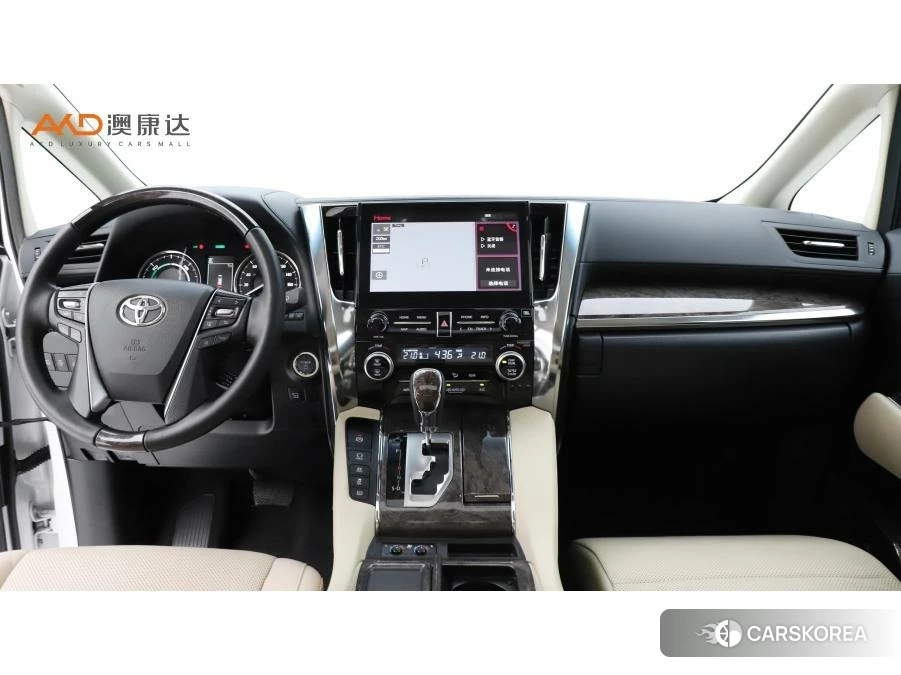 Toyota Alphard 2021 Белый из Китая