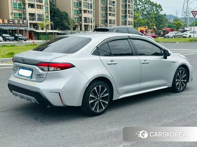 Toyota Levin 2021 Серебристо-серый из Китая