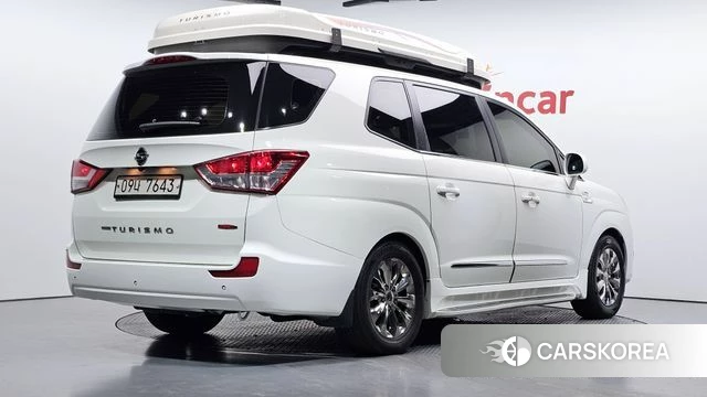 Ssangyong Korando Turismo 2018 Белый из Кореи
