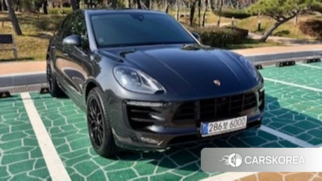 Porsche Macan 2018 Серый из Кореи