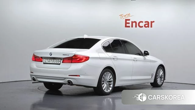 BMW 5 Series (G30) 2019 Белый из Кореи