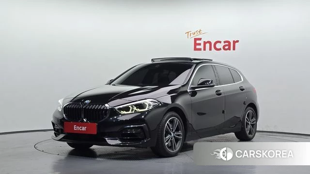 BMW 1 Series (F40) 2023 Черный из Кореи