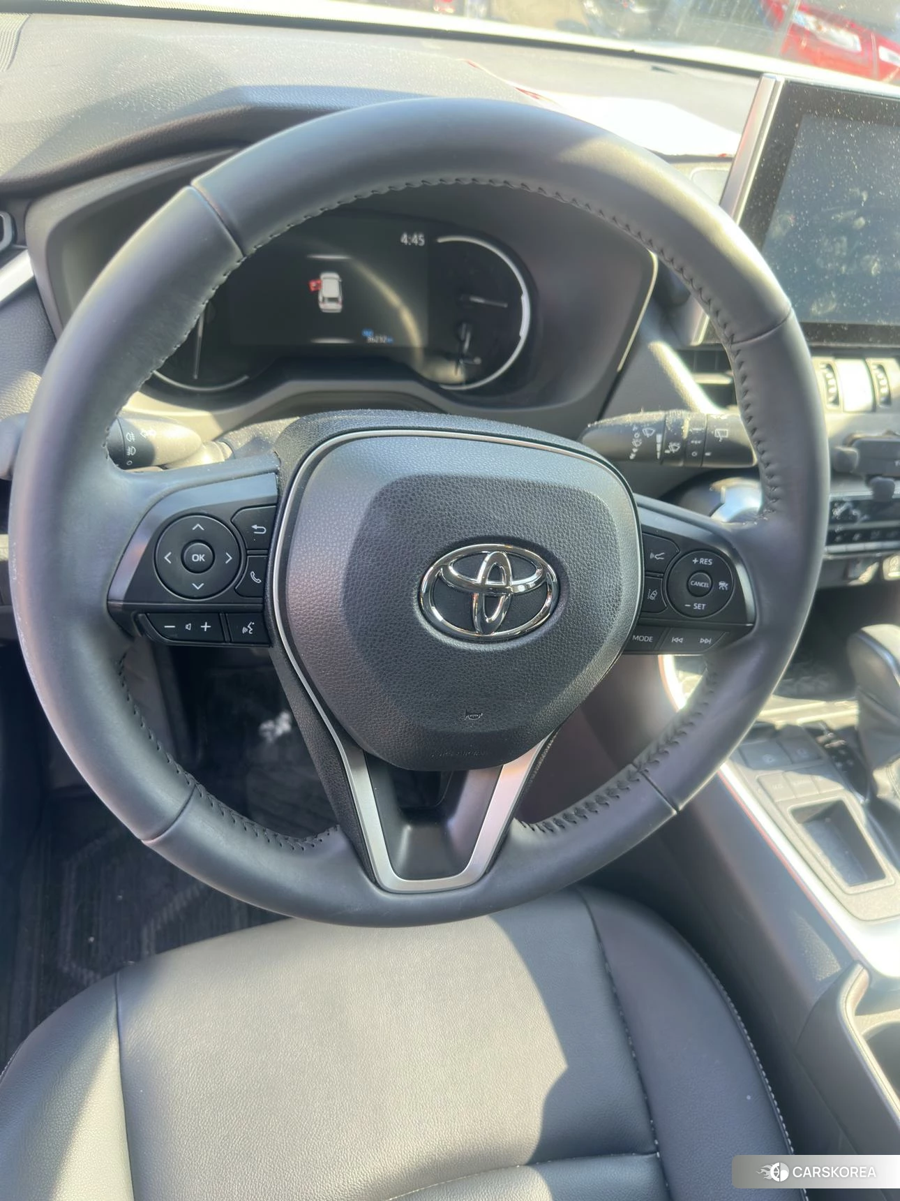 Toyota RAV4 2021 Белый из Китая