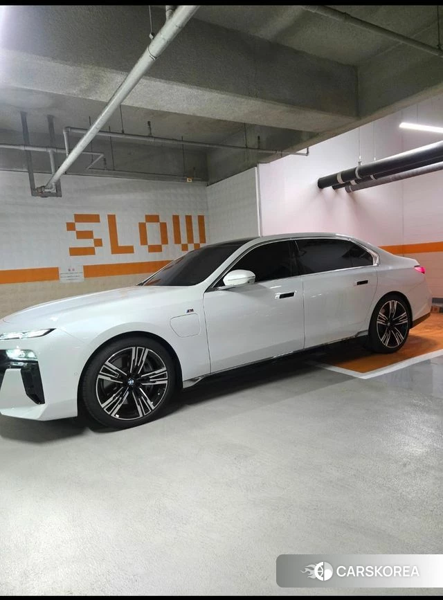 BMW 7 Series (G70) 2025 Белый из Кореи