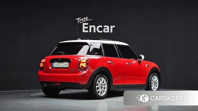 Mini Cooper 2021 Красный из Кореи