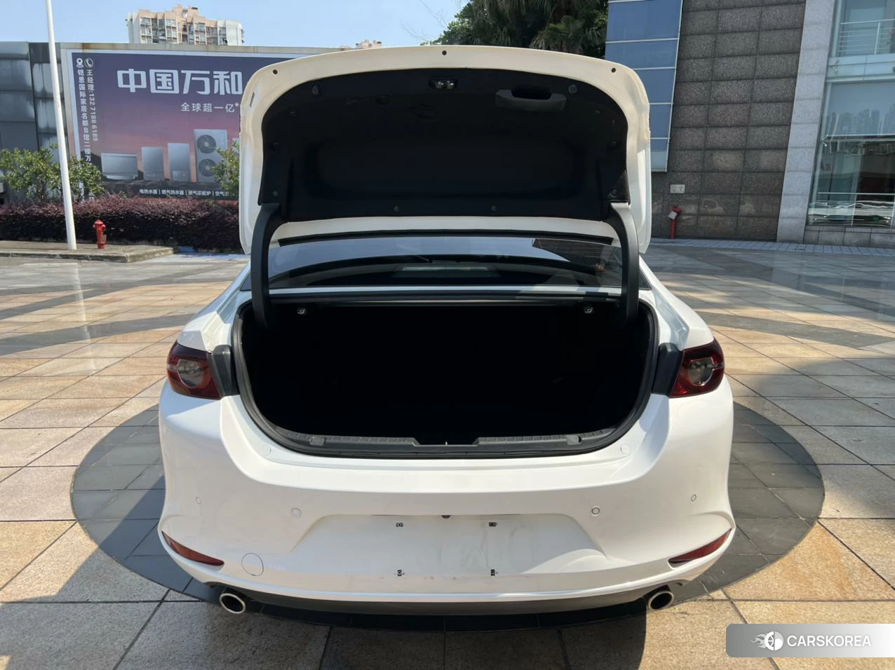 Mazda 3 2021 Белый из Китая