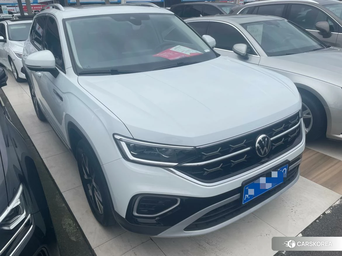 Volkswagen Tayron 2022 Белый из Китая