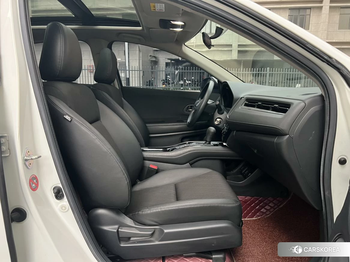 Honda Vezel 2020 Белый из Китая