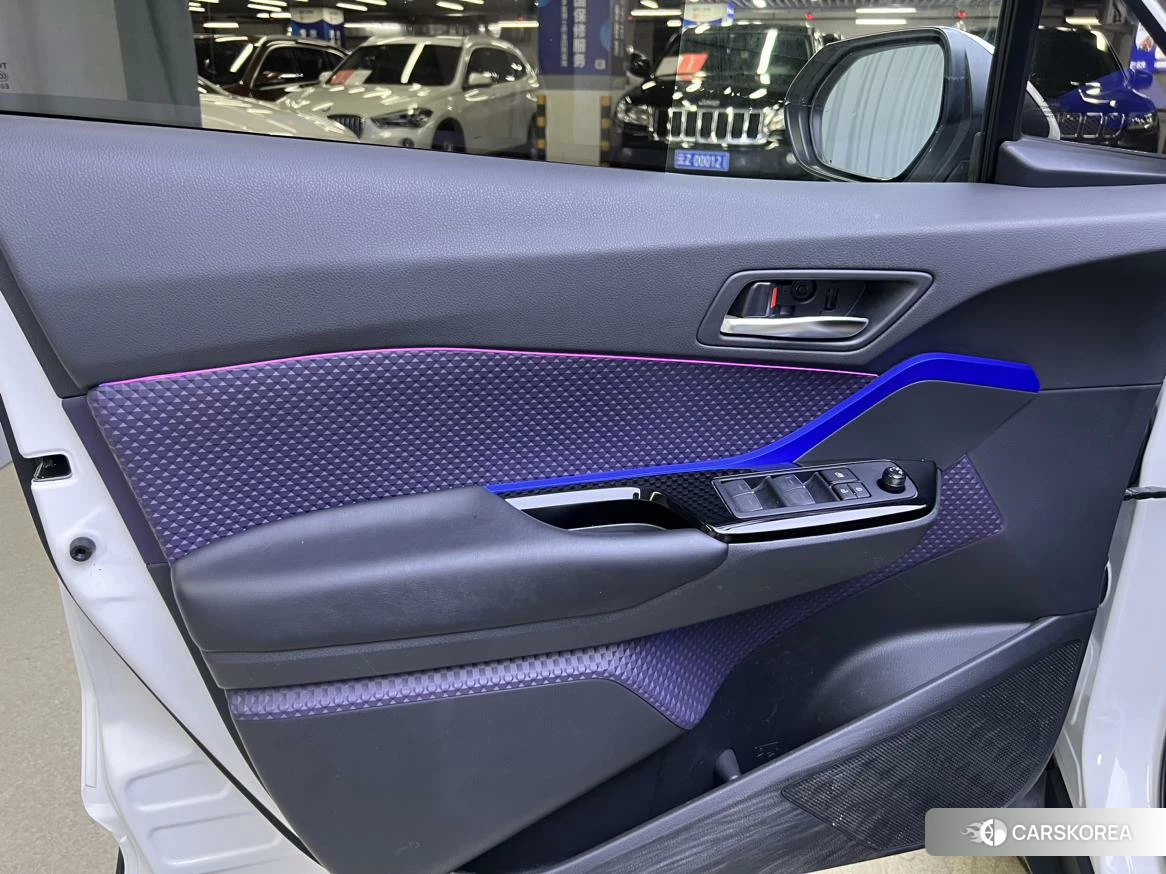 Toyota IZOA 2020 Белый из Китая