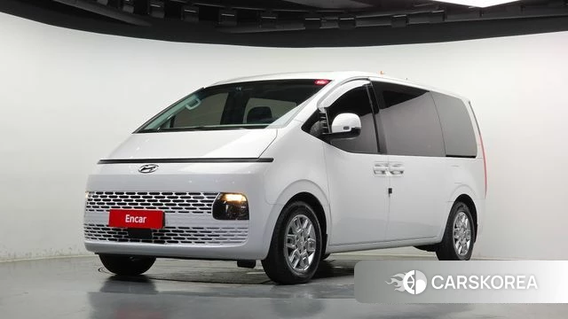 Hyundai Staria 2022 Белый из Кореи