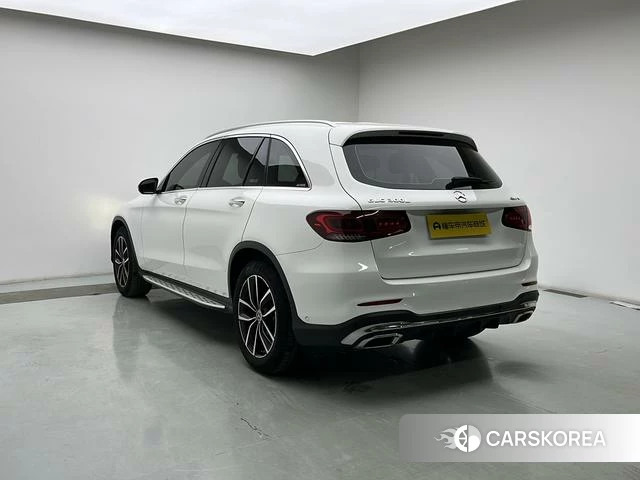 Mercedes-Benz GLC 2021 Белый из Китая