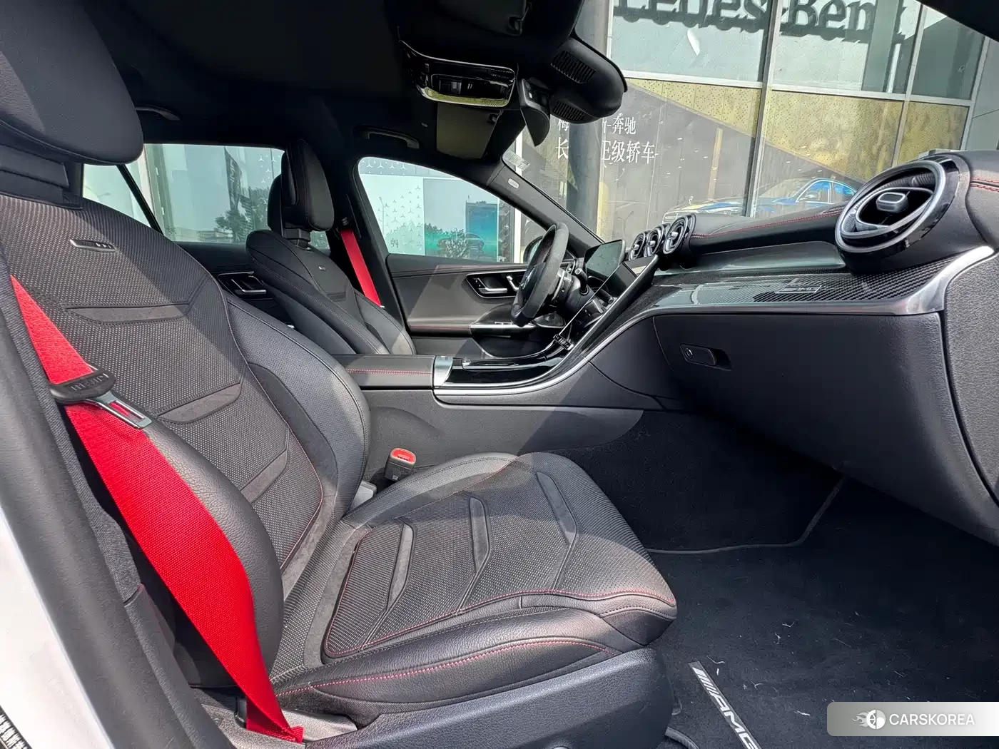 Mercedes-Benz AMG C-Class 2025 Белый из Китая