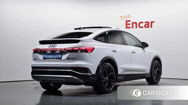 Audi Q4 e-Tron (F4) 2022 Белый из Кореи