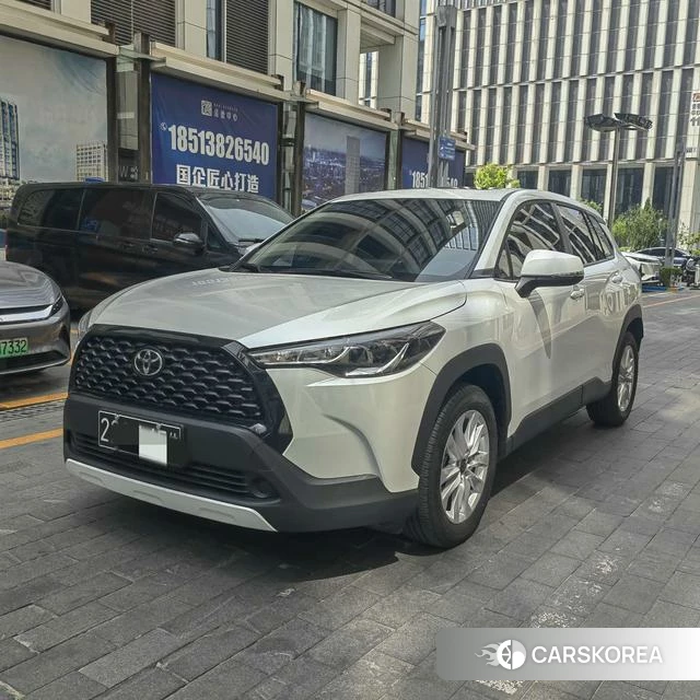 Toyota Corolla 2022 Белый из Китая