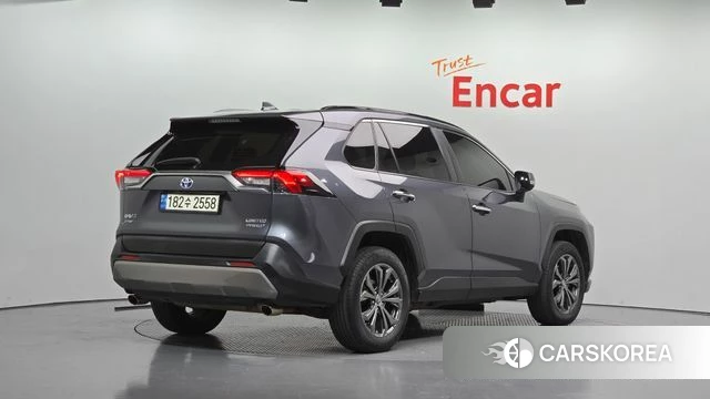 Toyota RAV4 5th Generation 2022 Серый из Кореи
