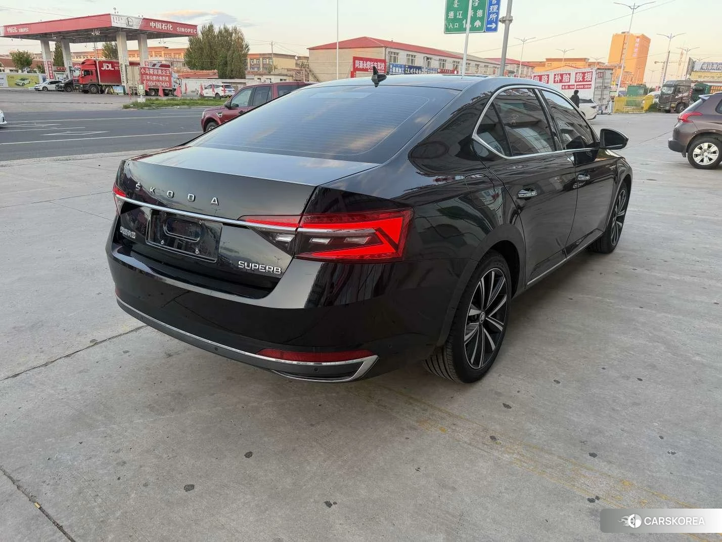 Skoda Superb 2023 Черный из Китая