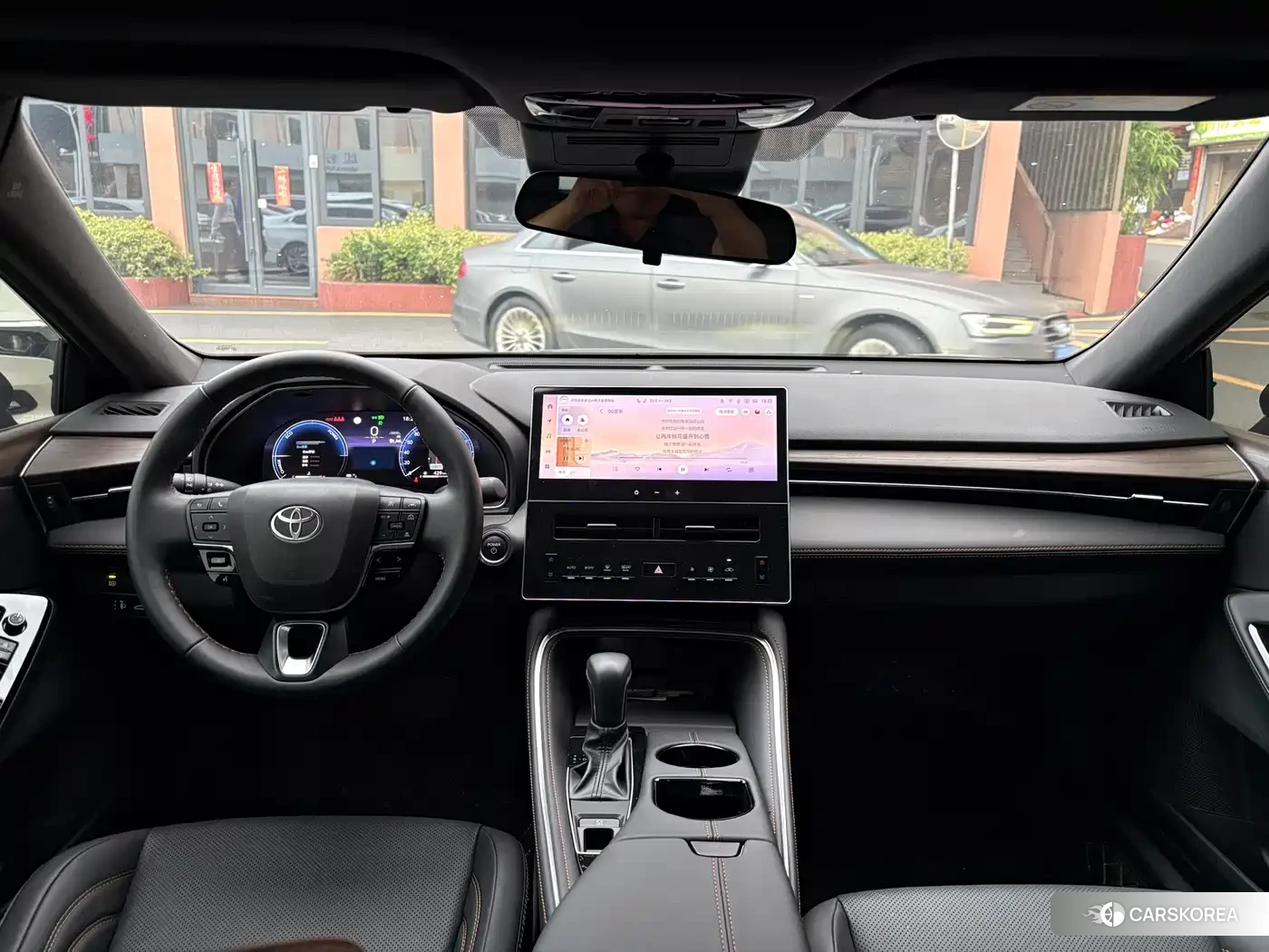 Toyota Avalon 2026 Черный из Китая