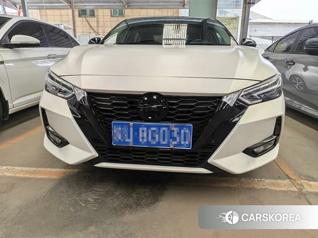 Nissan Sylphy 2021 Белый из Китая