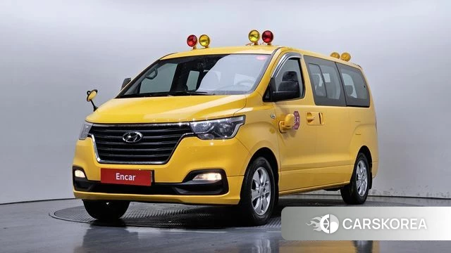 Hyundai The New Grand Starex 2021 Желтый из Кореи