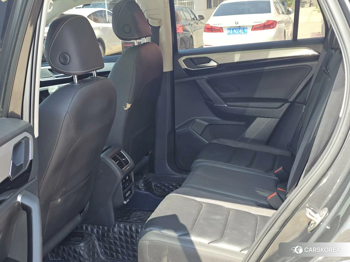 Volkswagen Tayron 2021 Черный из Китая