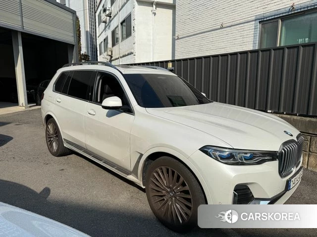 BMW X7 (G07) 2022 Белый из Кореи