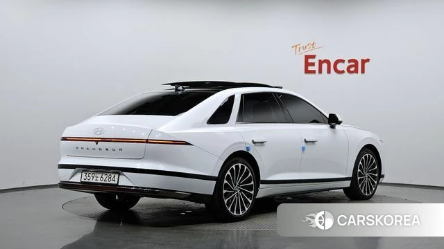 Hyundai Grandeur (GN7) 2026 Белый из Кореи