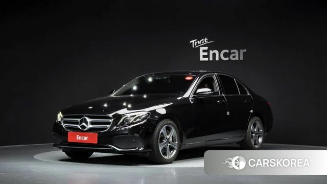 Mercedes-Benz E-Class W213 2018 Черный из Кореи