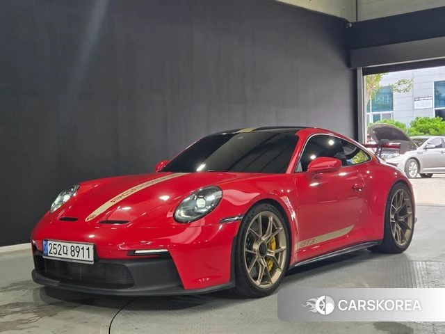 Porsche 911(992) 2021 Красный из Кореи