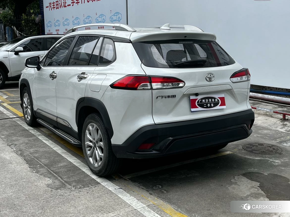Toyota Frontlander 2022 Белый из Китая
