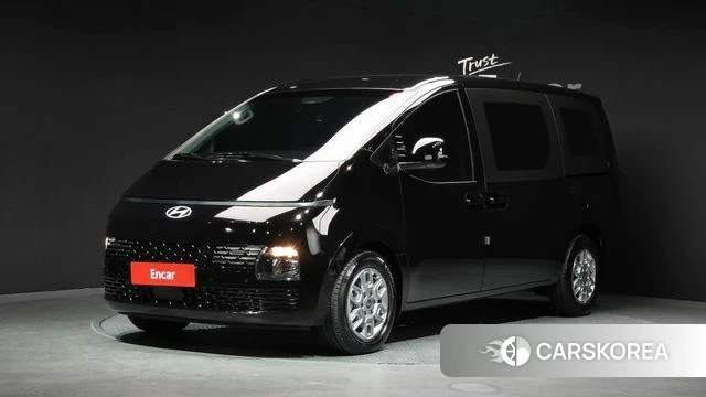 Hyundai Staria 2025 Черный из Кореи