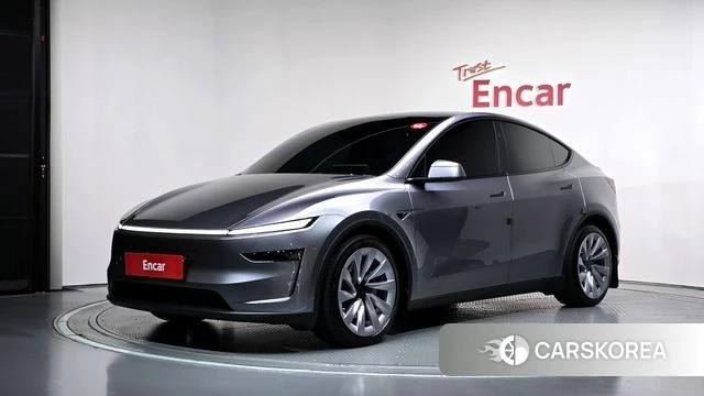 Tesla Model Y 2025 Серебристо-серый из Кореи