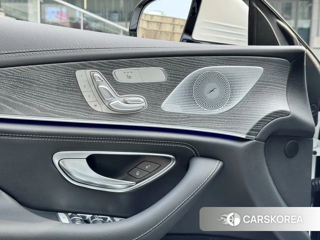 Mercedes-Benz CLS 2022 Белый из Китая