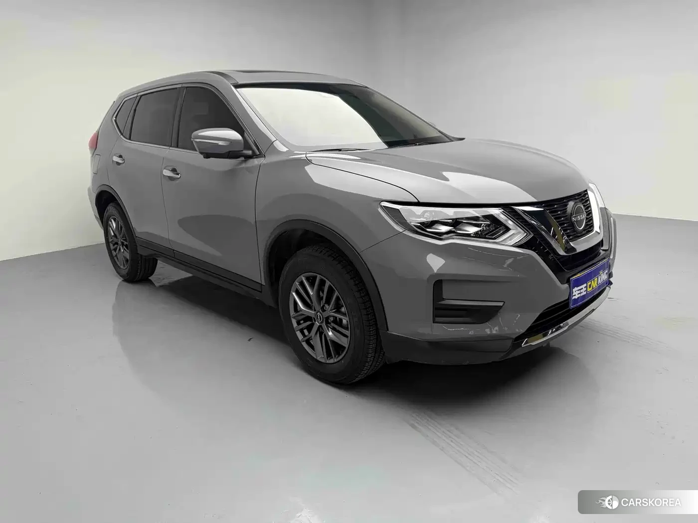 Nissan X-Trail 2025 Silver/gray из Китая