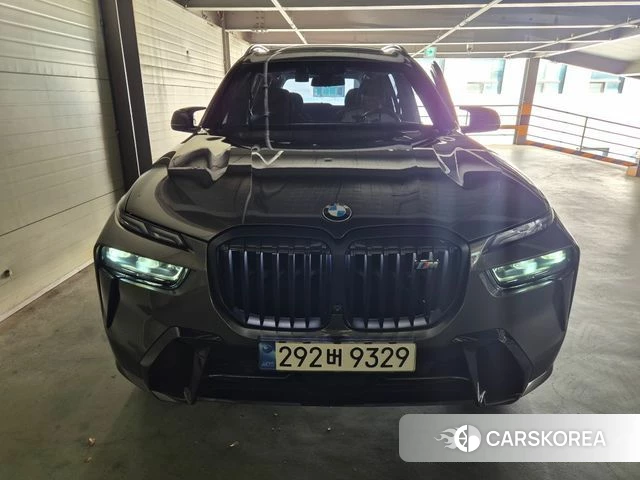 BMW X7 (G07) 2024 Серый из Кореи