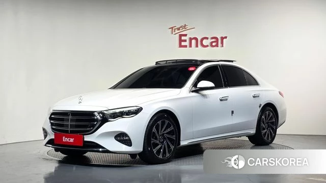 Mercedes-Benz E-Class W214 2025 Белый из Кореи