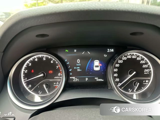Toyota Camry 2021 Серебристо-серый из Китая