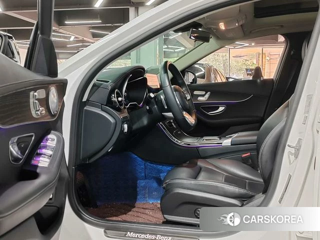 Mercedes-Benz C-class 2021 Белый из Китая