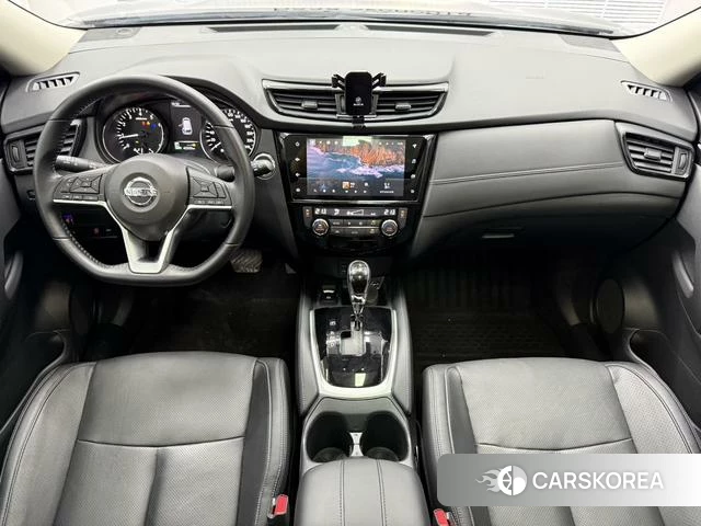 Nissan X-Trail 2023 Черный из Китая