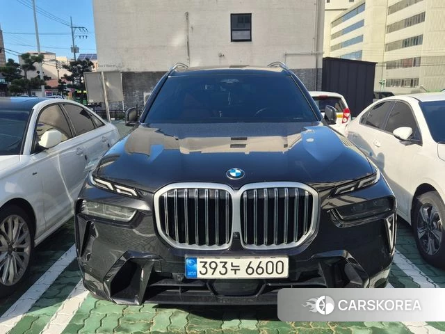 BMW X7 (G07) 2022 Черный из Кореи