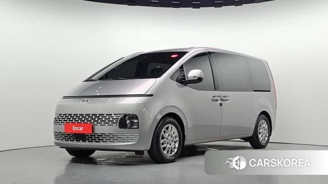 Hyundai Staria 2023 Серебристо-серый из Кореи