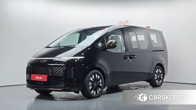 Hyundai Staria 2025 Черный из Кореи