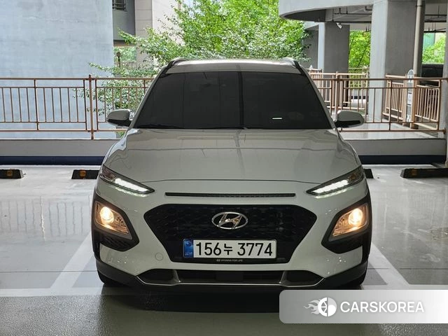 Hyundai Kona 2019 Белый двухцветный из Кореи