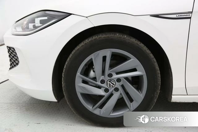 Volkswagen Lamando 2022 Белый из Китая