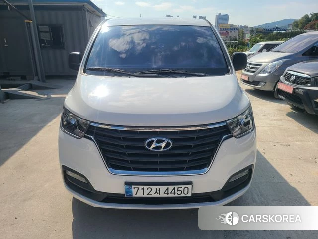 Hyundai The New Grand Starex 2019 Белый из Кореи