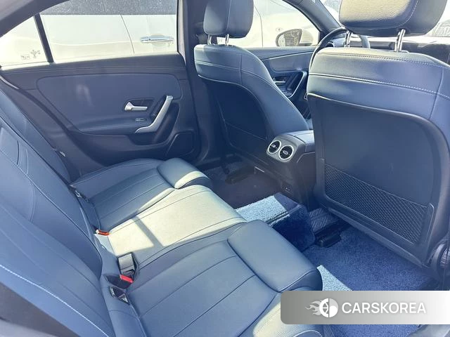 Mercedes-Benz A-Class 2021 Белый из Китая