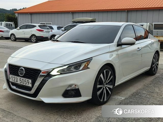 Nissan Altima (L34) 2019 Жемчужный цвет из Кореи