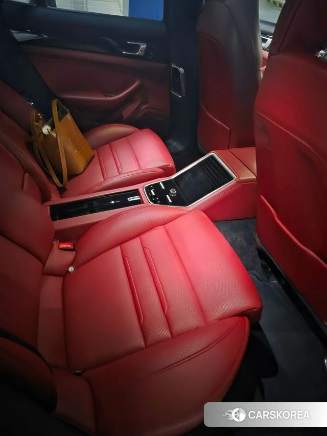 Porsche Panamera (971) 2020 Белый из Кореи