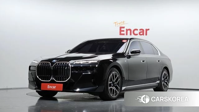 BMW i7 (G70) 2023 Черный из Кореи