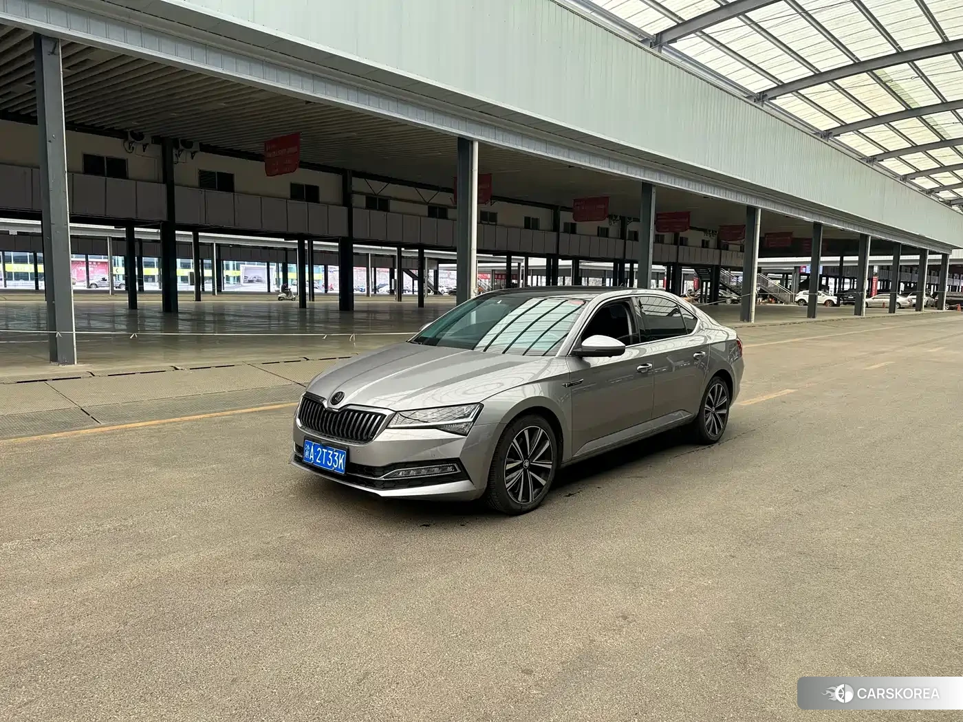 Skoda Superb 2022 Silver/gray из Китая